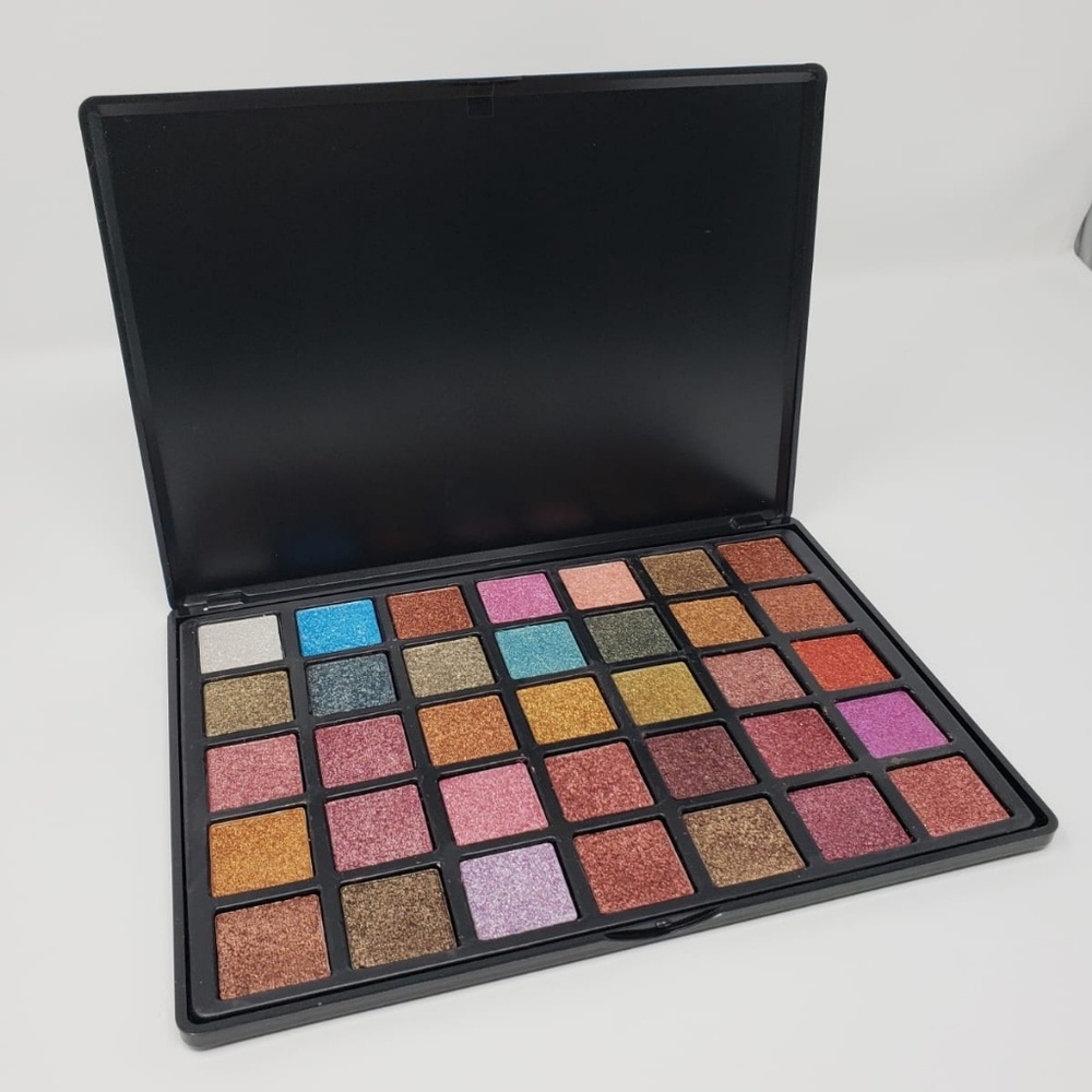 Nabi Eyeshadow Palette